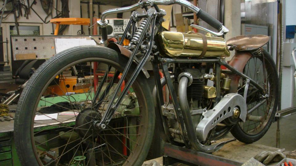MagRacer009